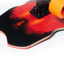 Lade das Bild in den Galerie-Viewer, SIXTY-SIX Dual system  Surf Skateboard Red Flame Beetle
